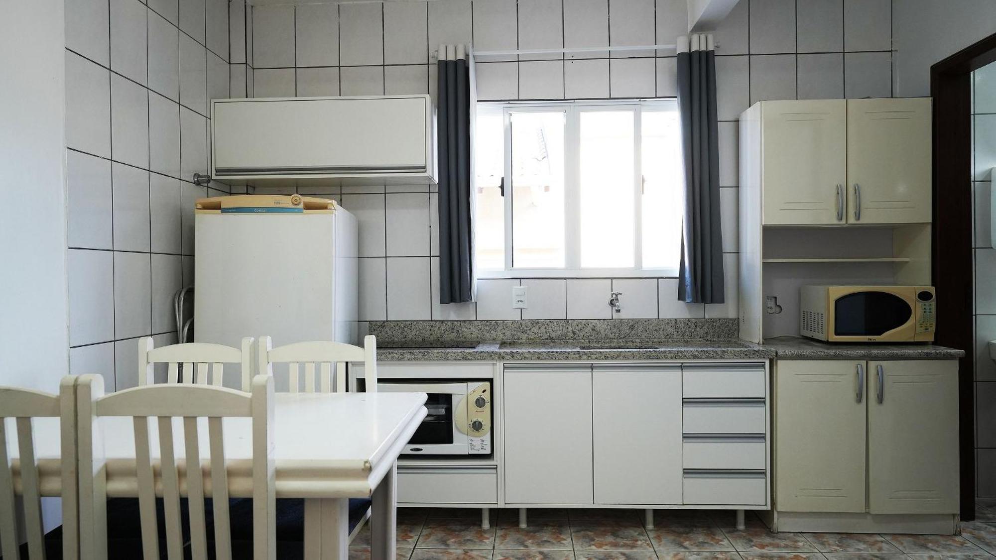 Residencial Adolfo - Mestre Naro Bombinhas Exteriér fotografie